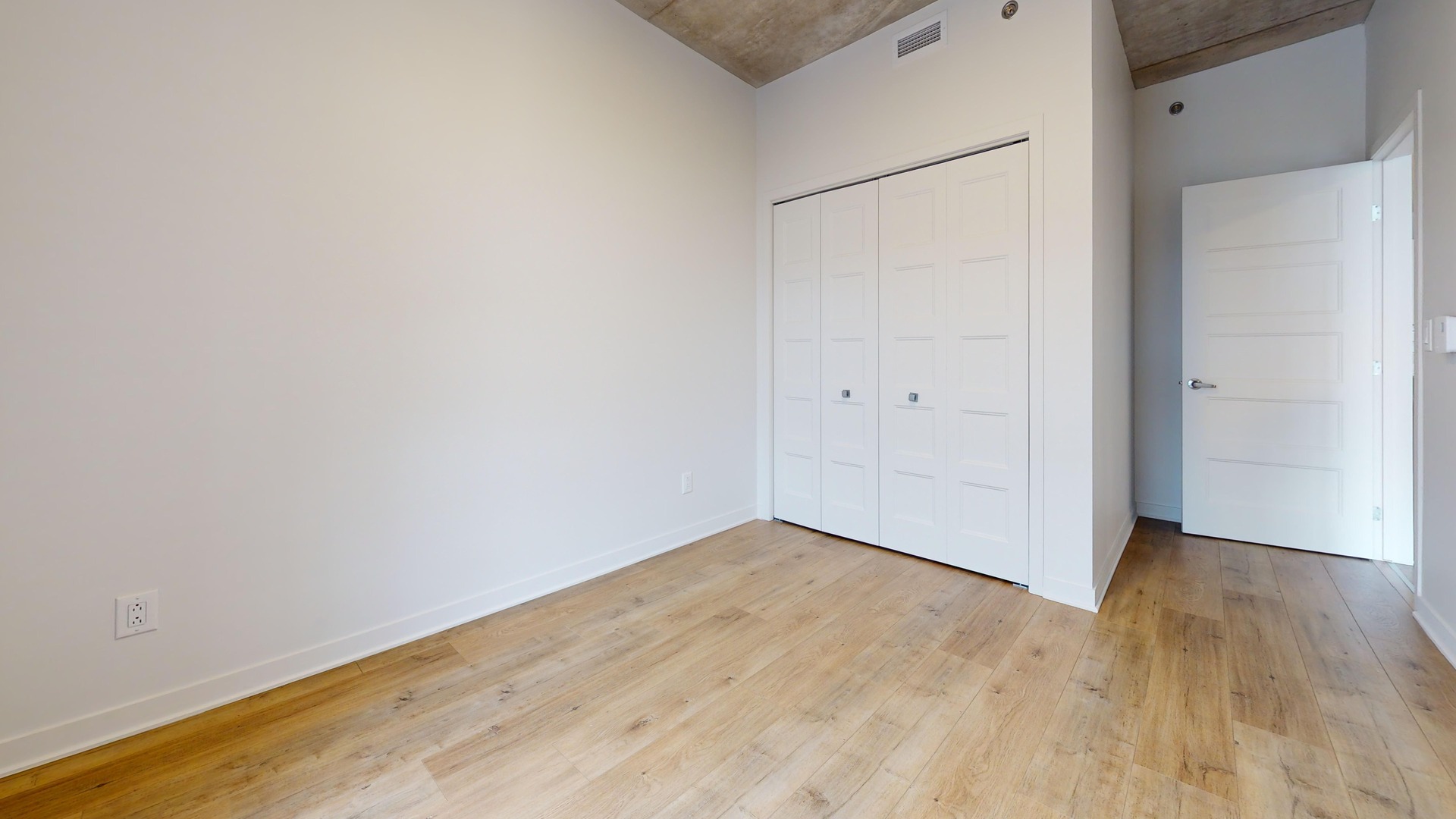 QG_Siege Social - Condo locatif_Unite-402-Bedroom 1