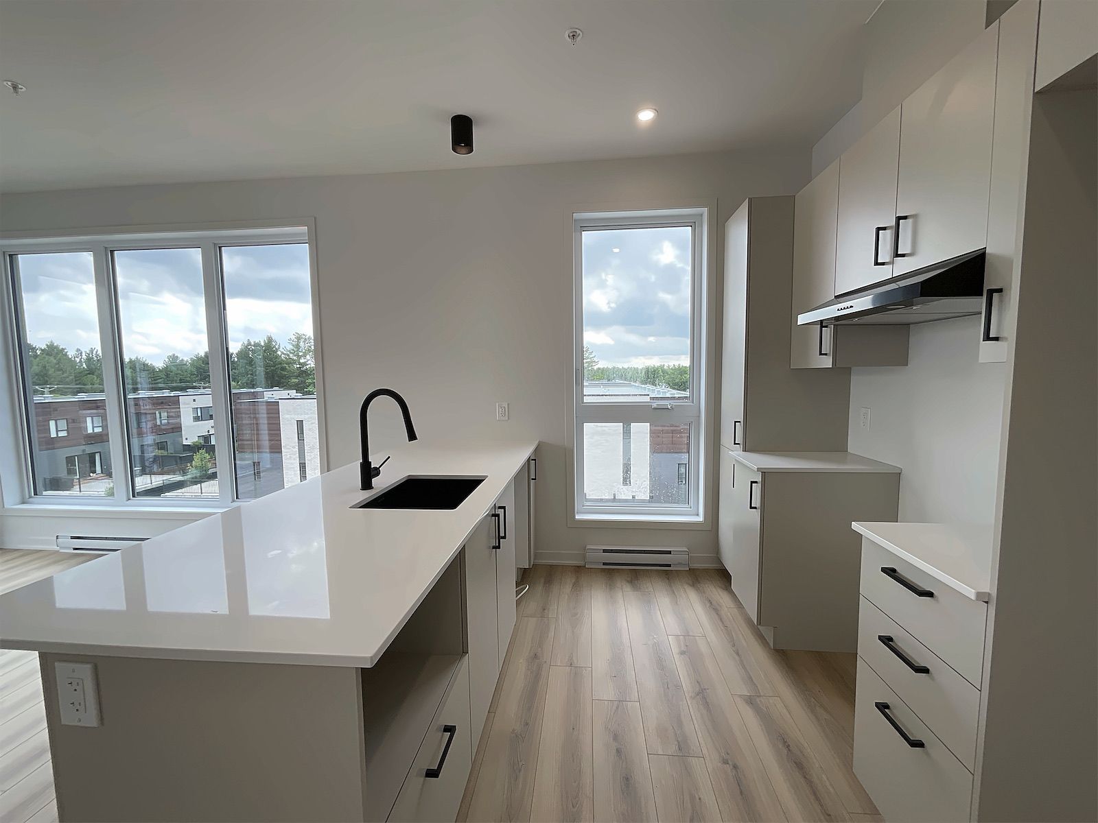 Condos-Locatifs-Station56-24PLEX-3-½_003_photo_15767565